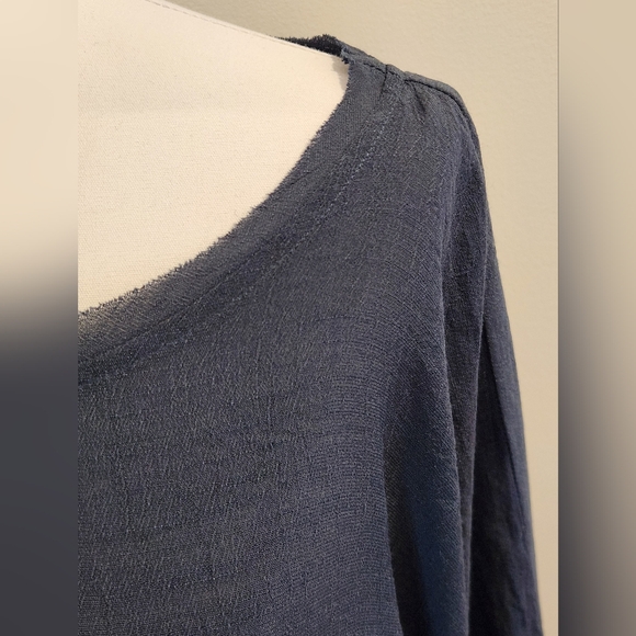 NWT || GRADE & GATHER || blue size medium/ large, boxy, dolman sleeves - Picture 2 of 5